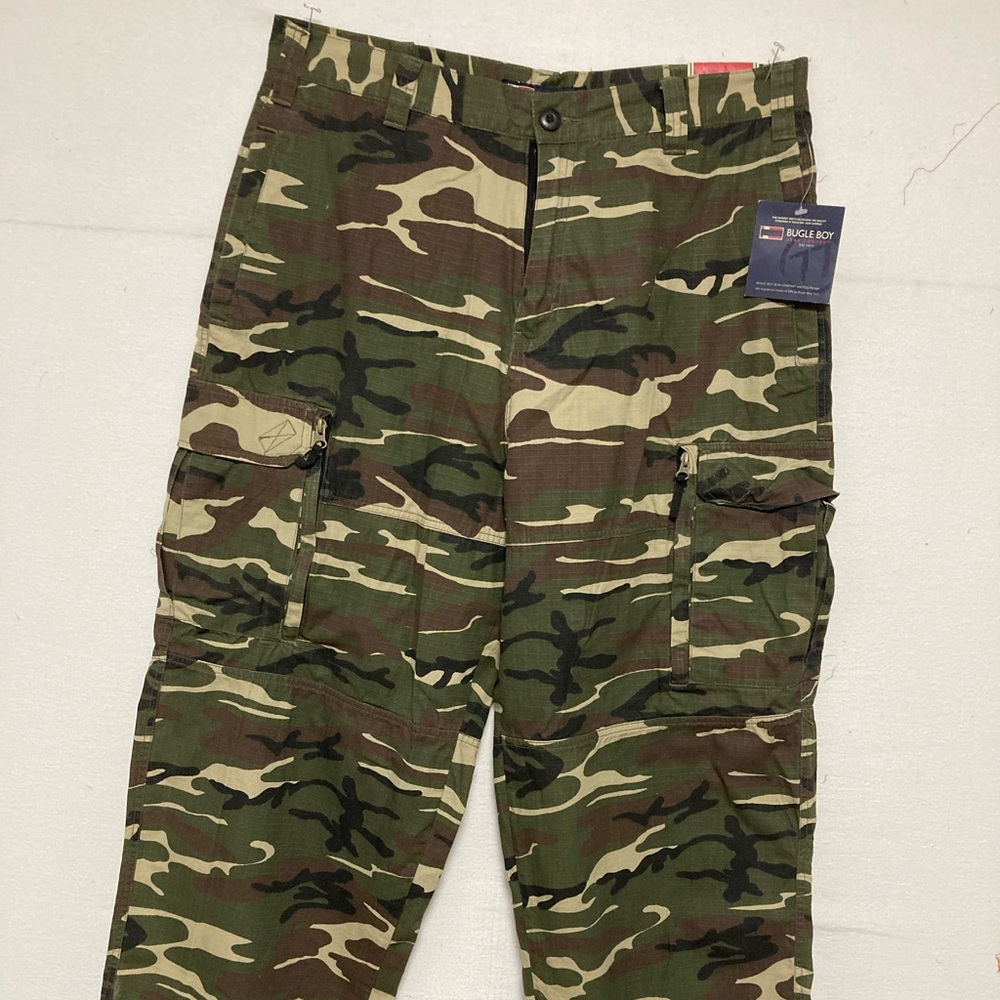 NWT Men’s Bugle Boy camp pants size 38x32